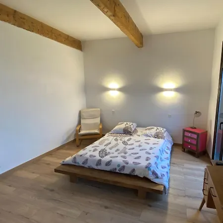 Apartamento Maison Spacieuse, Chaleureuse, Wifi Et Parking Prive Cases-de-Pene